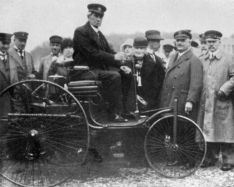 первый в мире автомобиль