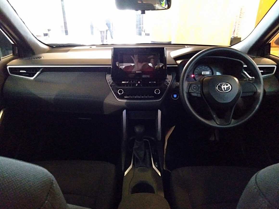 Toyota Corolla Cross 2021 фото