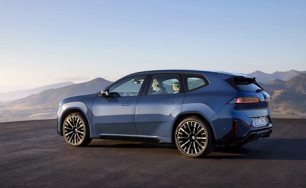 BMW iX3